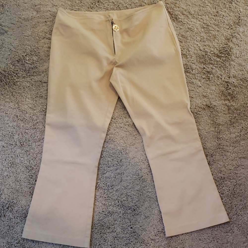 Tory Burch khaki capris- front zip